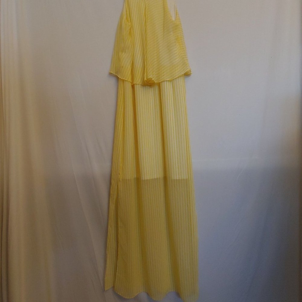 Gianni Bini lemon yellow and white striped maxi ruffle dress size medium